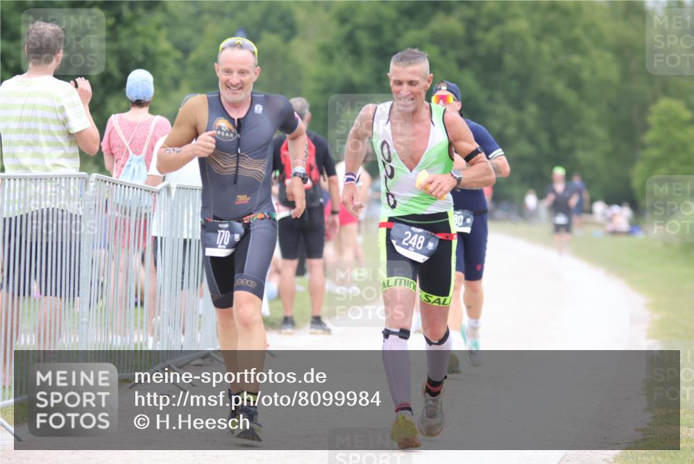 22.06.2025 - Viking Triathlon H.Heesch http://msf.ph/oto/8099984 22.06.2025 15:39:37 Laufen 170, 180, 248 meine-sportfotos.de