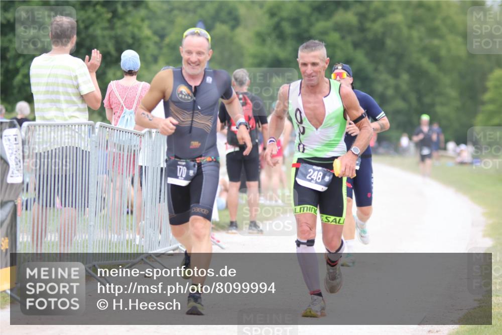 22.06.2025 - Viking Triathlon H.Heesch http://msf.ph/oto/8099994 22.06.2025 15:39:37 Laufen 170, 180, 248 meine-sportfotos.de