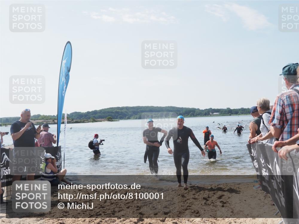 22.06.2025 - Viking Triathlon MichiJ http://msf.ph/oto/8100001 22.06.2025 10:44:25 Schwimmen 103, 130, 205, 219, 439 meine-sportfotos.de