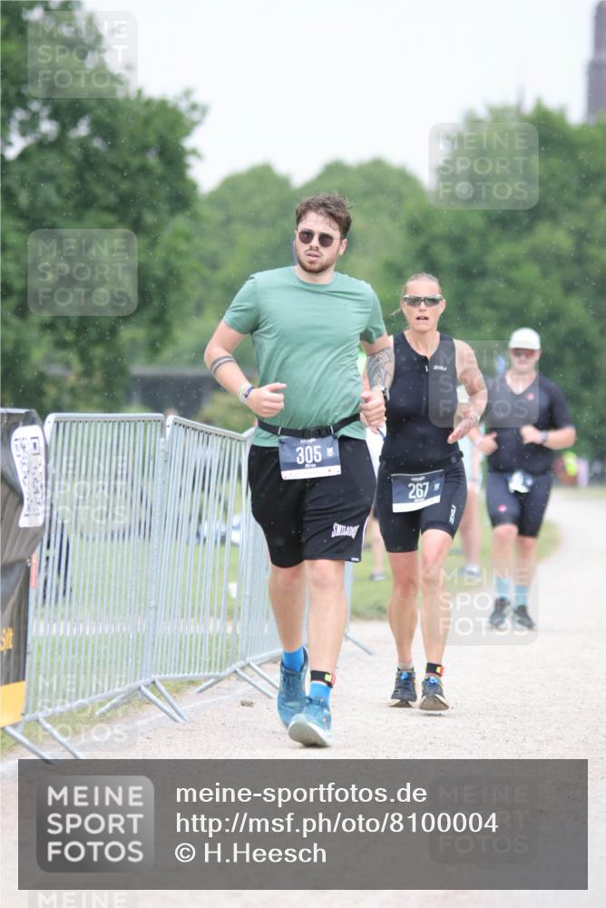 22.06.2025 - Viking Triathlon H.Heesch http://msf.ph/oto/8100004 22.06.2025 16:36:37 Laufen 240, 267, 305 meine-sportfotos.de