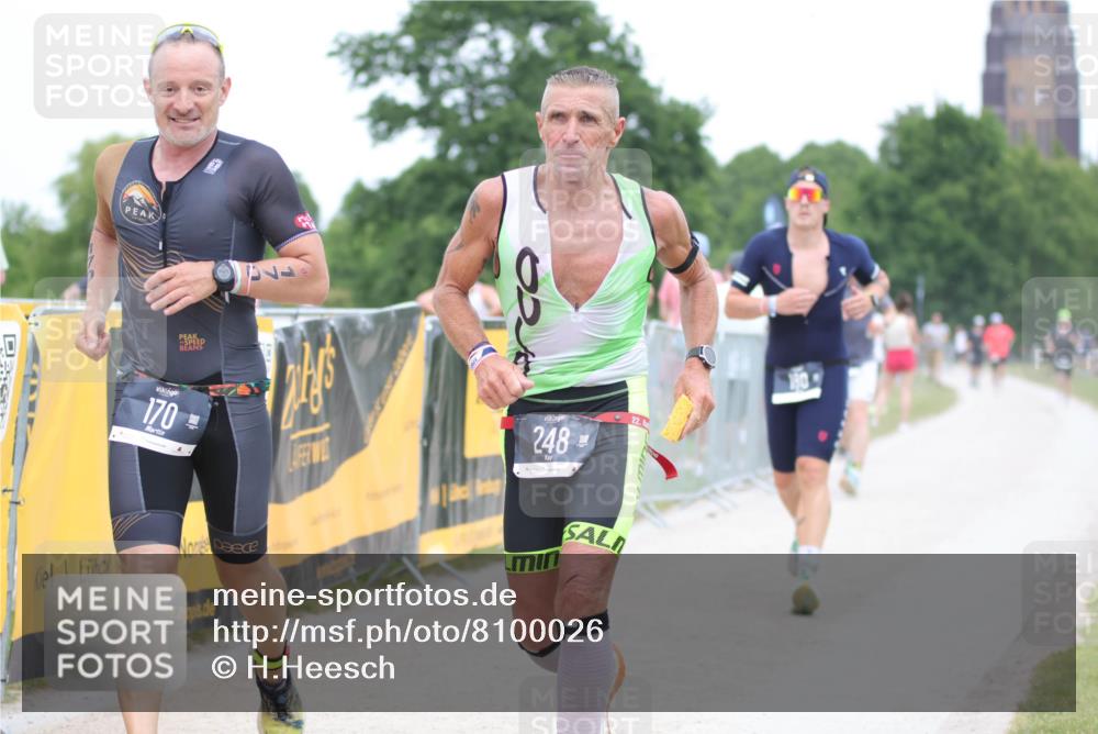 22.06.2025 - Viking Triathlon H.Heesch http://msf.ph/oto/8100026 22.06.2025 15:39:41 Laufen 31, 170, 180, 248 meine-sportfotos.de