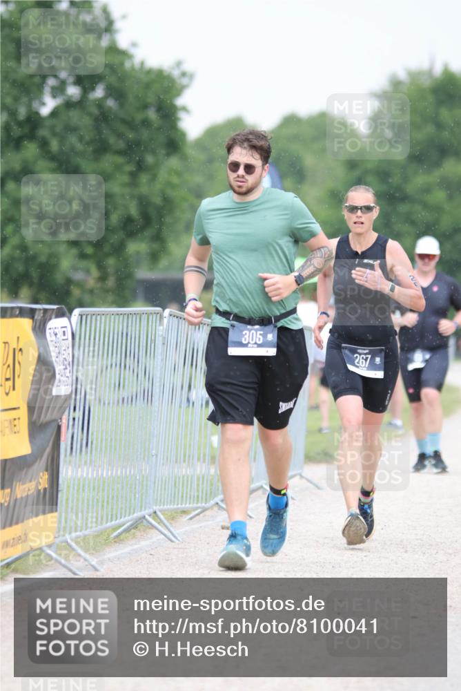 22.06.2025 - Viking Triathlon H.Heesch http://msf.ph/oto/8100041 22.06.2025 16:36:37 Laufen 240, 267, 305 meine-sportfotos.de