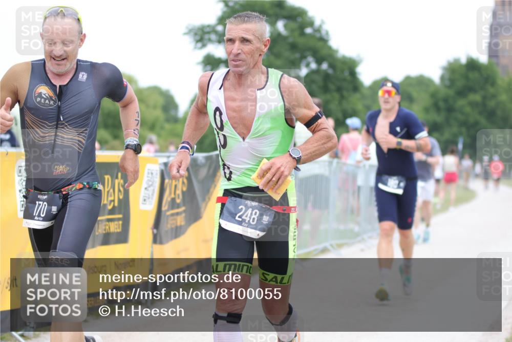 22.06.2025 - Viking Triathlon H.Heesch http://msf.ph/oto/8100055 22.06.2025 15:39:41 Laufen 31, 170, 180, 248 meine-sportfotos.de