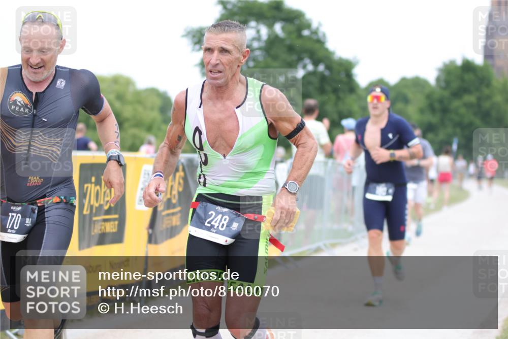 22.06.2025 - Viking Triathlon H.Heesch http://msf.ph/oto/8100070 22.06.2025 15:39:41 Laufen 31, 170, 180, 248 meine-sportfotos.de