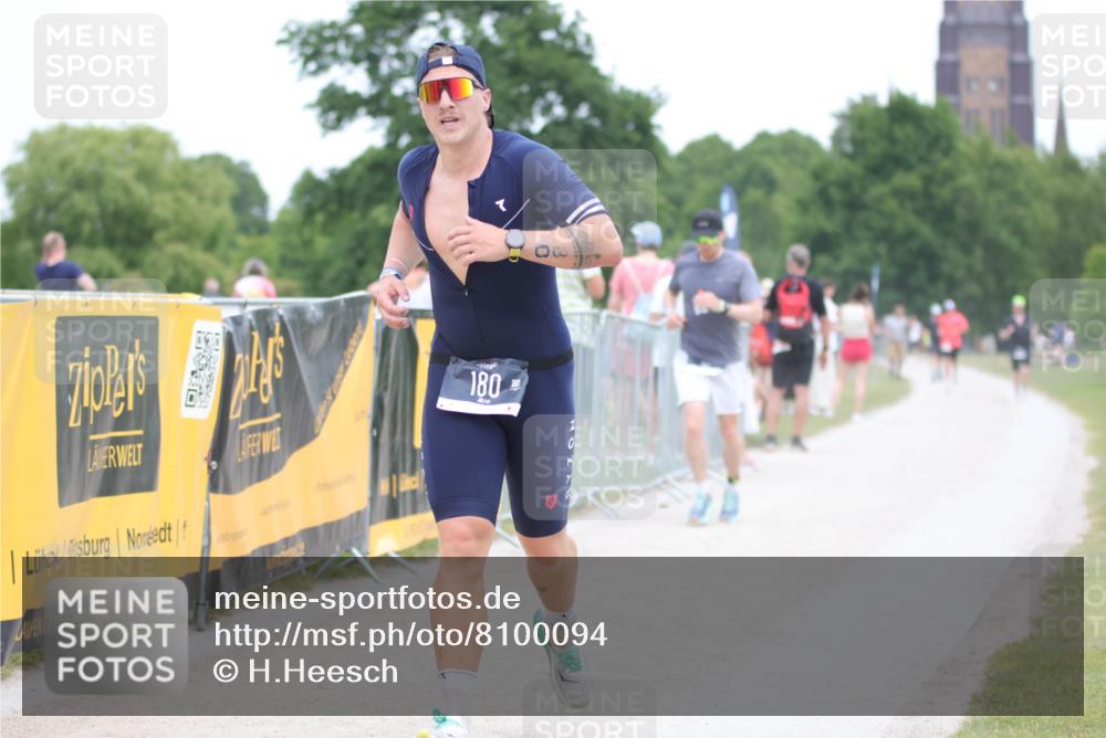 22.06.2025 - Viking Triathlon H.Heesch http://msf.ph/oto/8100094 22.06.2025 15:39:42 Laufen 31, 170, 180, 248 meine-sportfotos.de