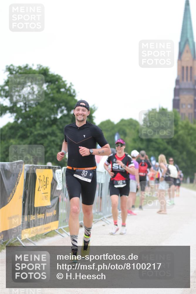 22.06.2025 - Viking Triathlon H.Heesch http://msf.ph/oto/8100217 22.06.2025 15:41:29 Laufen 93, 142 meine-sportfotos.de