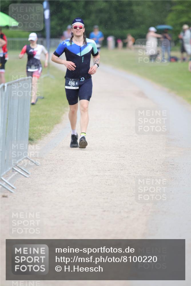 22.06.2025 - Viking Triathlon H.Heesch http://msf.ph/oto/8100220 22.06.2025 16:37:59 Laufen  meine-sportfotos.de