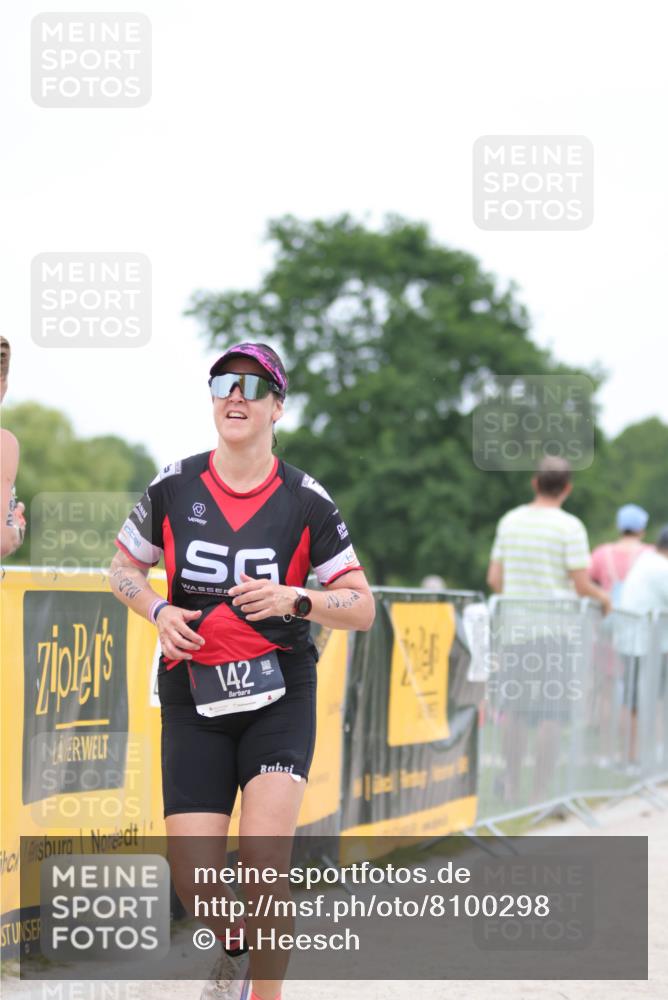 22.06.2025 - Viking Triathlon H.Heesch http://msf.ph/oto/8100298 22.06.2025 15:41:33 Laufen 93, 142 meine-sportfotos.de