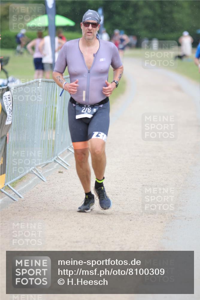 22.06.2025 - Viking Triathlon H.Heesch http://msf.ph/oto/8100309 22.06.2025 16:38:27 Laufen 276 meine-sportfotos.de