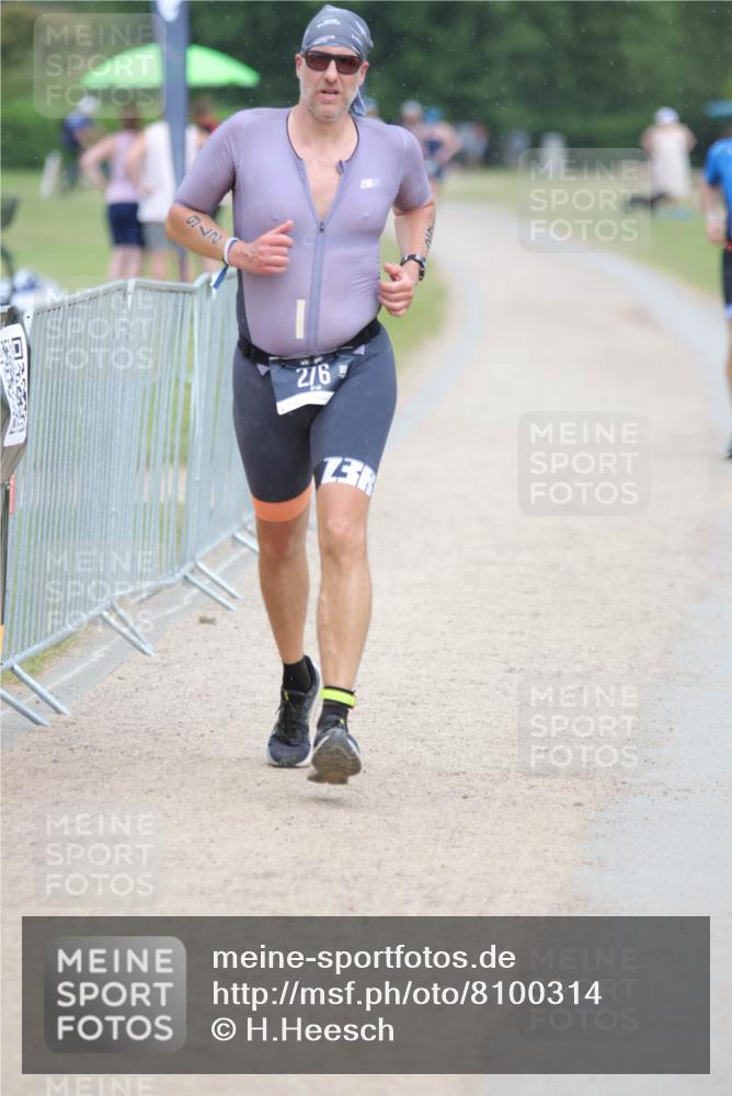 22.06.2025 - Viking Triathlon H.Heesch http://msf.ph/oto/8100314 22.06.2025 16:38:27 Laufen 276 meine-sportfotos.de