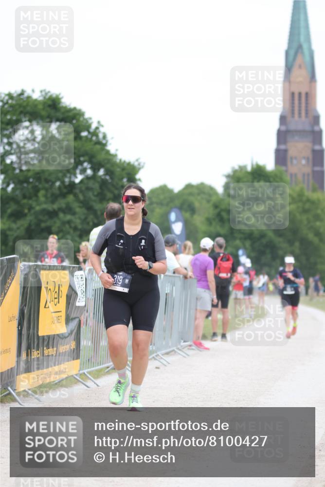 22.06.2025 - Viking Triathlon H.Heesch http://msf.ph/oto/8100427 22.06.2025 15:41:40 Laufen 319 meine-sportfotos.de