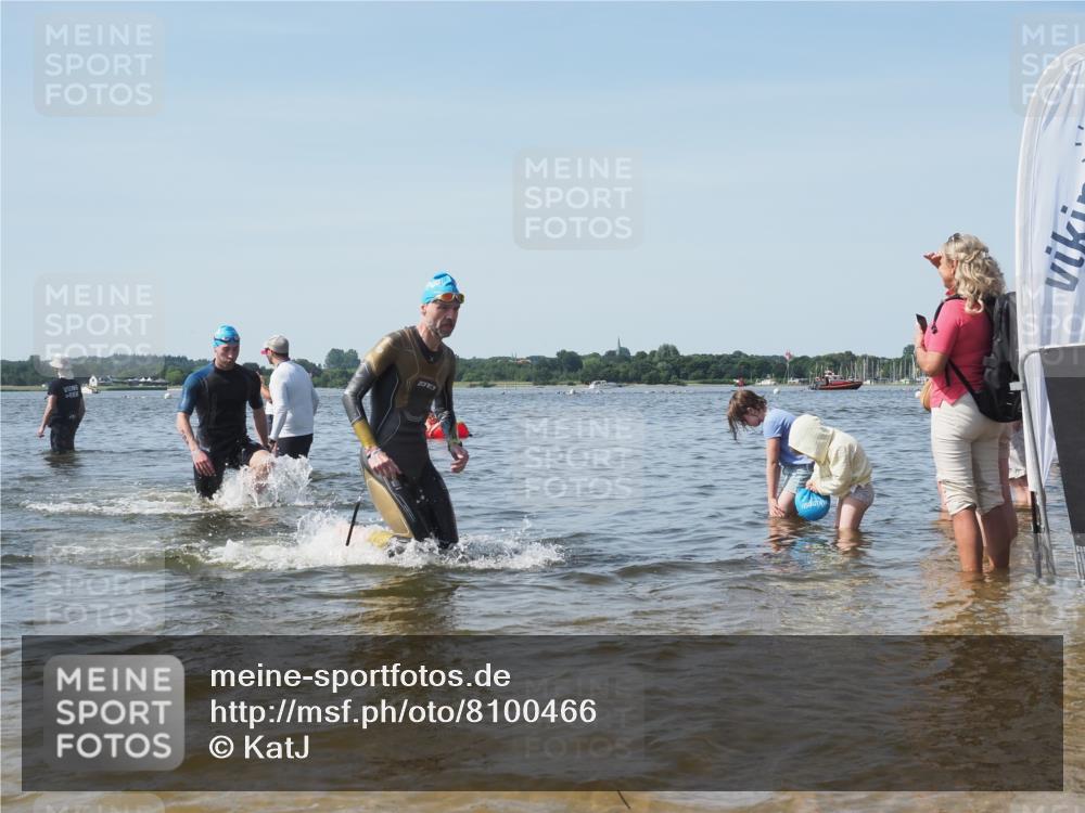 22.06.2025 - Viking Triathlon KatJ http://msf.ph/oto/8100466 22.06.2025 10:33:10 Schwimmen 28, 91, 113, 387, 399, 608 meine-sportfotos.de