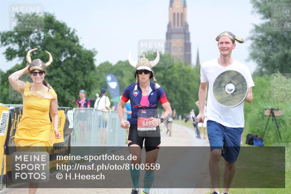 22.06.2025 - Viking Triathlon H.Heesch http://msf.ph/oto/8100559 22.06.2025 16:40:39 Laufen 649 meine-sportfotos.de