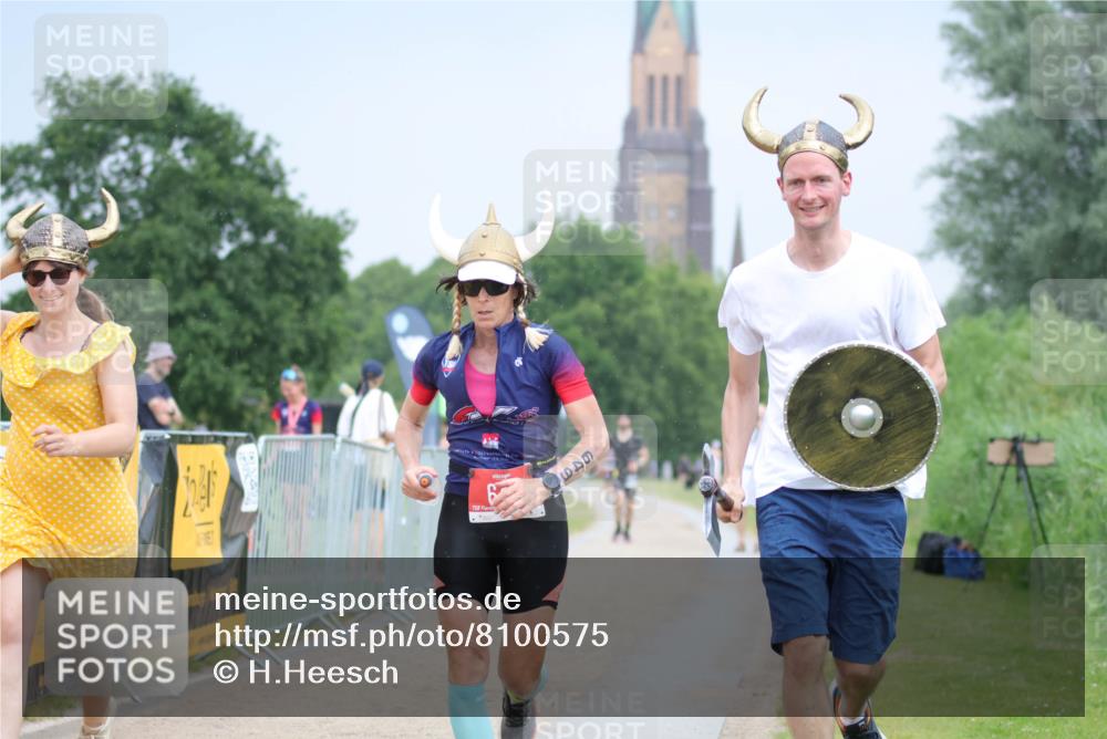 22.06.2025 - Viking Triathlon H.Heesch http://msf.ph/oto/8100575 22.06.2025 16:40:39 Laufen 649 meine-sportfotos.de