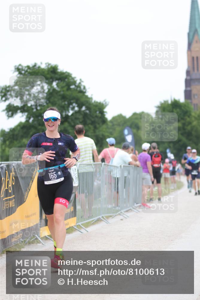 22.06.2025 - Viking Triathlon H.Heesch http://msf.ph/oto/8100613 22.06.2025 15:41:49 Laufen 165 meine-sportfotos.de