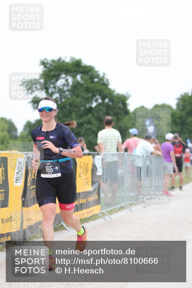 22.06.2025 - Viking Triathlon H.Heesch http://msf.ph/oto/8100666 22.06.2025 15:41:49 Laufen 165 meine-sportfotos.de