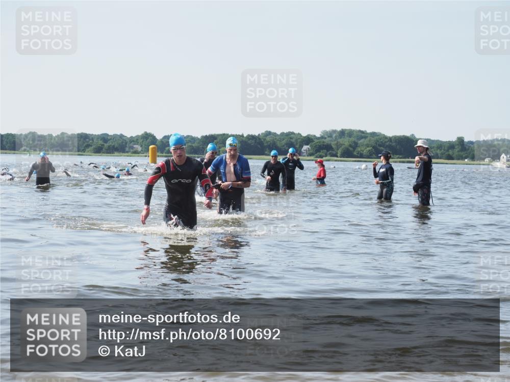 22.06.2025 - Viking Triathlon KatJ http://msf.ph/oto/8100692 22.06.2025 10:33:19 Schwimmen 28, 300, 387, 524, 608 meine-sportfotos.de