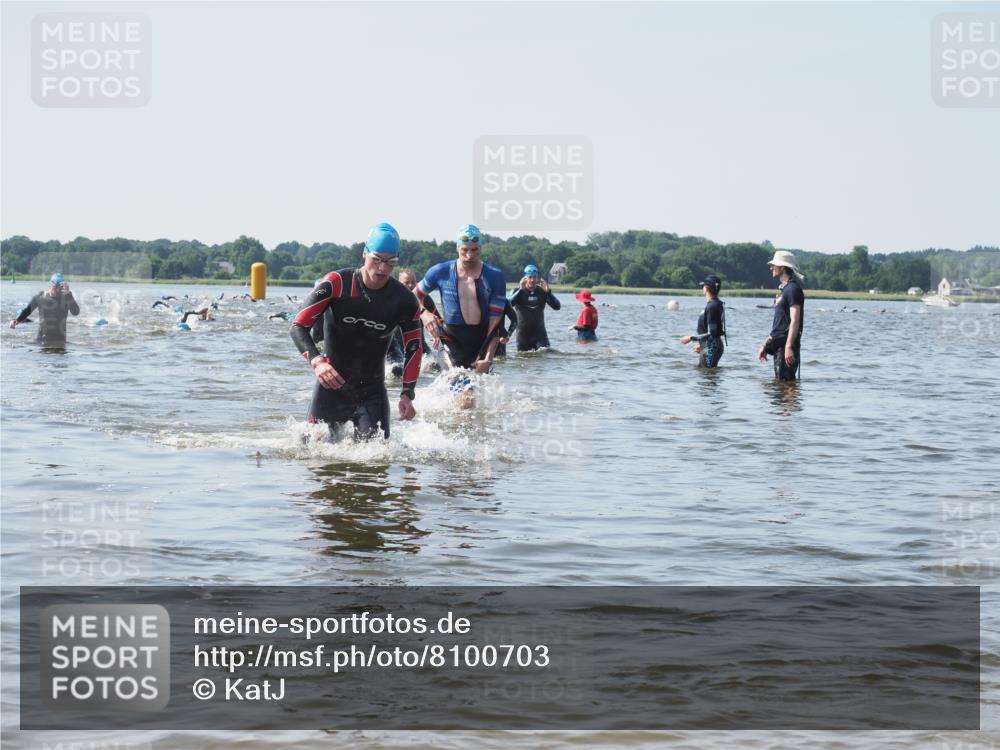 22.06.2025 - Viking Triathlon KatJ http://msf.ph/oto/8100703 22.06.2025 10:33:20 Schwimmen 28, 38, 300, 387, 524, 608 meine-sportfotos.de