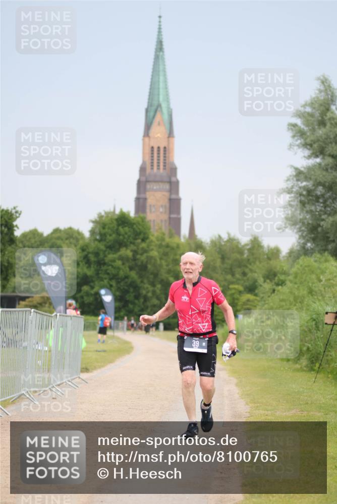 22.06.2025 - Viking Triathlon H.Heesch http://msf.ph/oto/8100765 22.06.2025 16:42:47 Laufen 39 meine-sportfotos.de