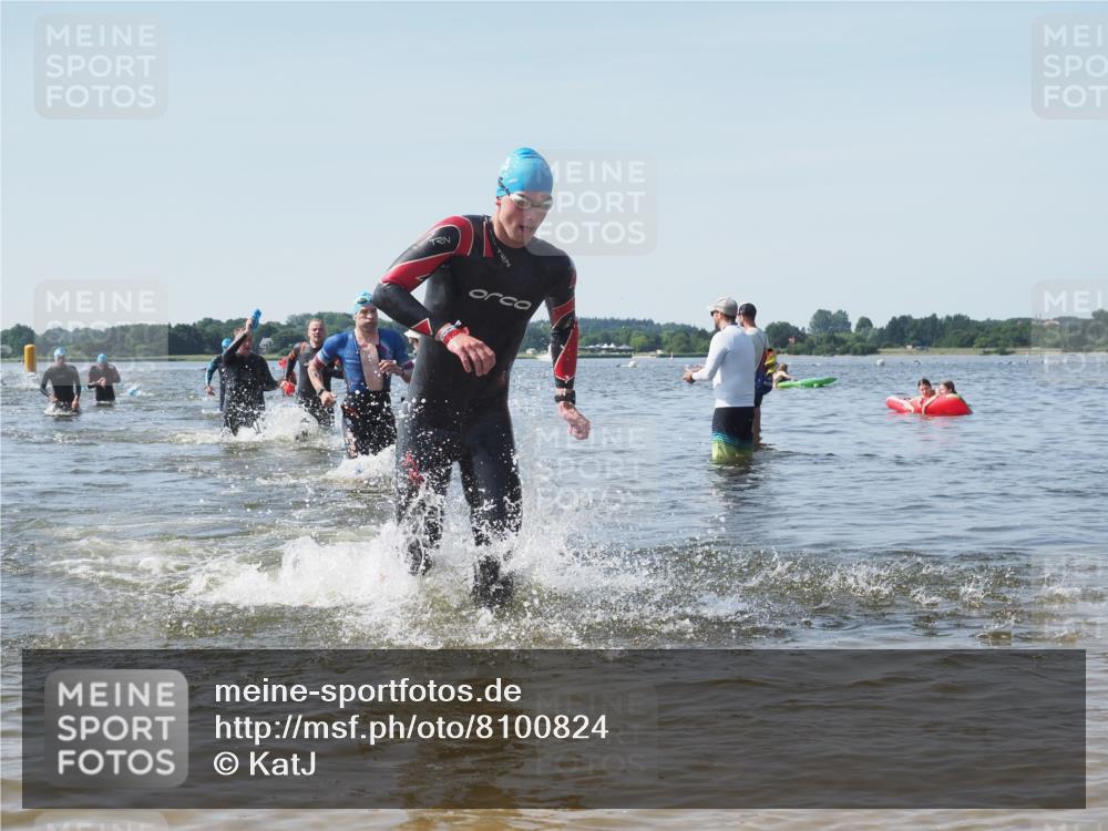 22.06.2025 - Viking Triathlon KatJ http://msf.ph/oto/8100824 22.06.2025 10:33:22 Schwimmen 28, 38, 300, 382, 387, 522, 524, 608 meine-sportfotos.de