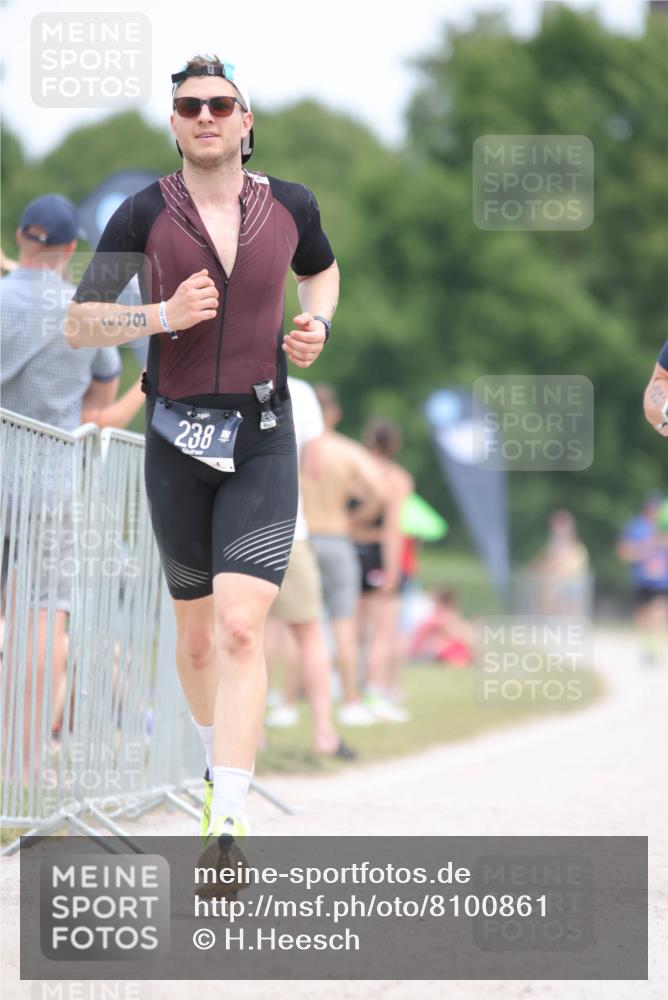 22.06.2025 - Viking Triathlon H.Heesch http://msf.ph/oto/8100861 22.06.2025 13:34:51 Laufen 109, 229, 238 meine-sportfotos.de