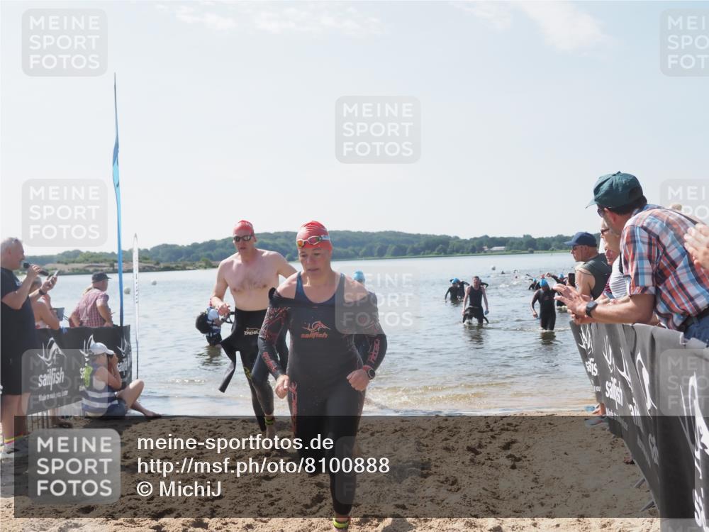 22.06.2025 - Viking Triathlon MichiJ http://msf.ph/oto/8100888 22.06.2025 10:45:06 Schwimmen 39, 168, 346, 493, 503, 638, 653 meine-sportfotos.de
