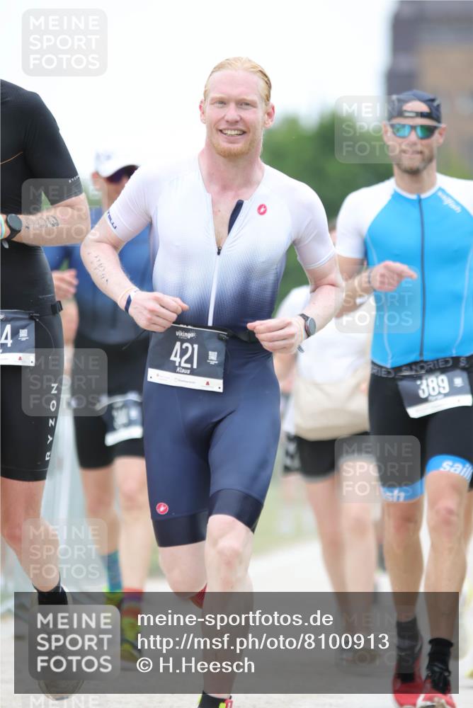 22.06.2025 - Viking Triathlon H.Heesch http://msf.ph/oto/8100913 22.06.2025 15:42:34 Laufen 304, 344, 389, 421, 615 meine-sportfotos.de
