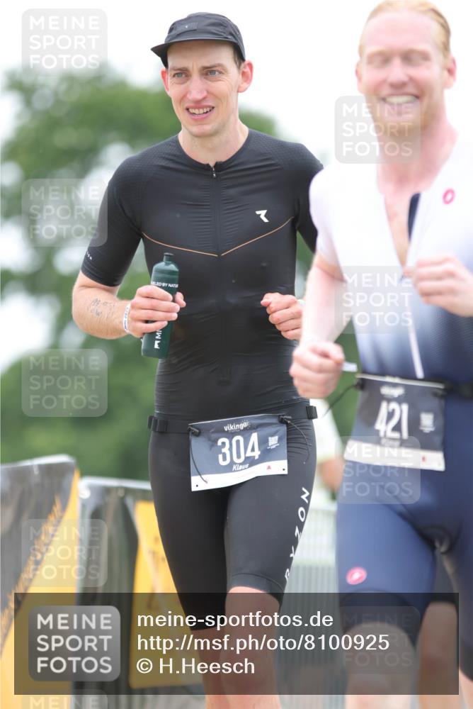 22.06.2025 - Viking Triathlon H.Heesch http://msf.ph/oto/8100925 22.06.2025 15:42:35 Laufen 304, 344, 389, 421, 615 meine-sportfotos.de