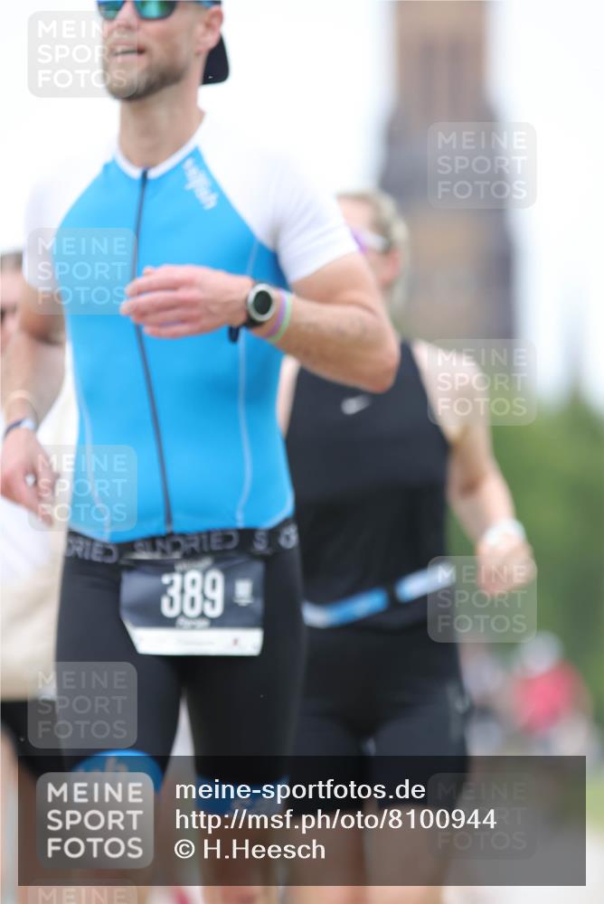 22.06.2025 - Viking Triathlon H.Heesch http://msf.ph/oto/8100944 22.06.2025 15:42:36 Laufen 304, 344, 389, 421, 615 meine-sportfotos.de