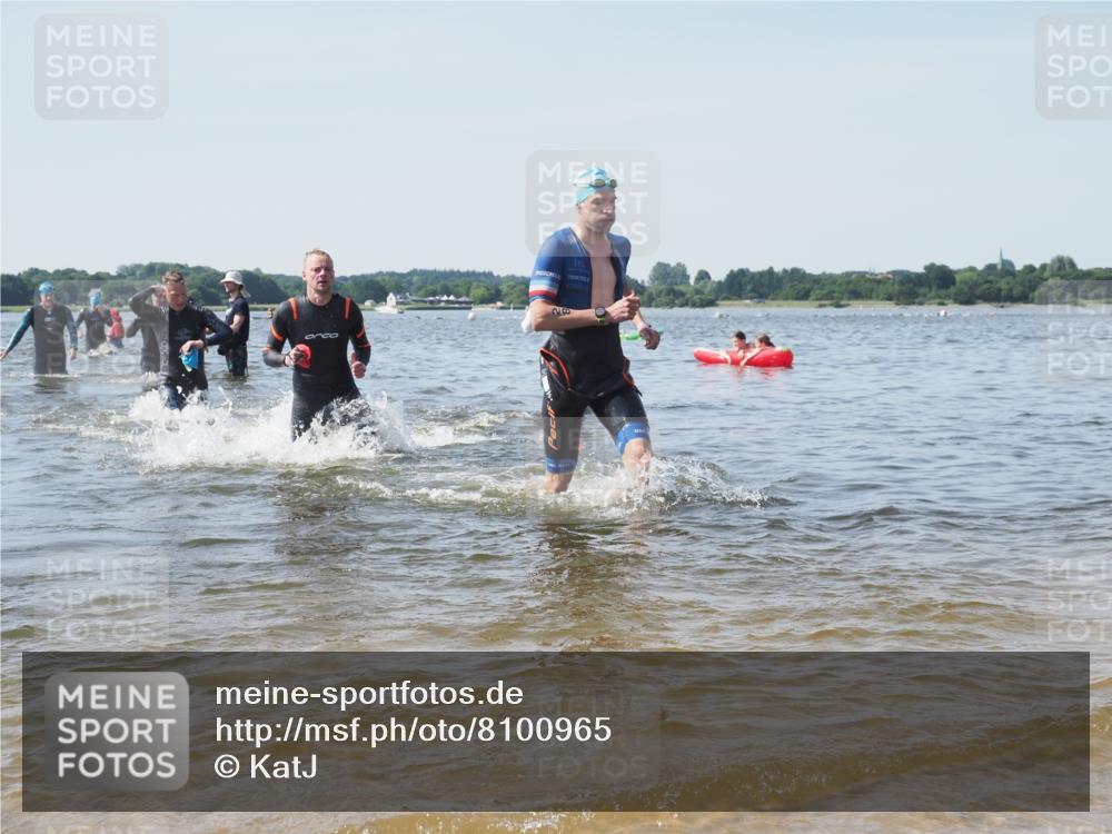 22.06.2025 - Viking Triathlon KatJ http://msf.ph/oto/8100965 22.06.2025 10:33:26 Schwimmen 28, 38, 300, 382, 387, 522, 524, 608 meine-sportfotos.de