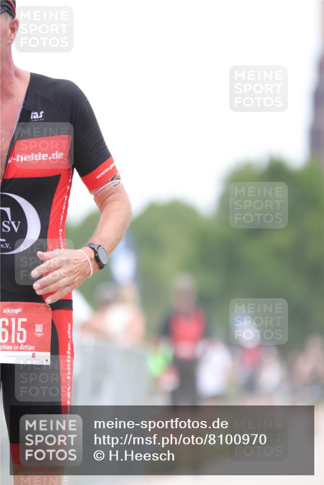22.06.2025 - Viking Triathlon H.Heesch http://msf.ph/oto/8100970 22.06.2025 15:42:40 Laufen 304, 344, 389, 615 meine-sportfotos.de
