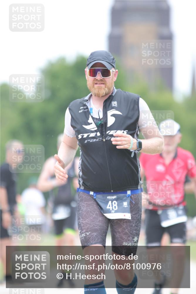 22.06.2025 - Viking Triathlon H.Heesch http://msf.ph/oto/8100976 22.06.2025 15:42:54 Laufen 39, 48, 501 meine-sportfotos.de
