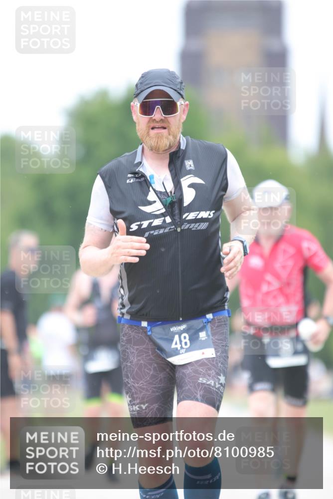 22.06.2025 - Viking Triathlon H.Heesch http://msf.ph/oto/8100985 22.06.2025 15:42:55 Laufen 39, 48, 501 meine-sportfotos.de