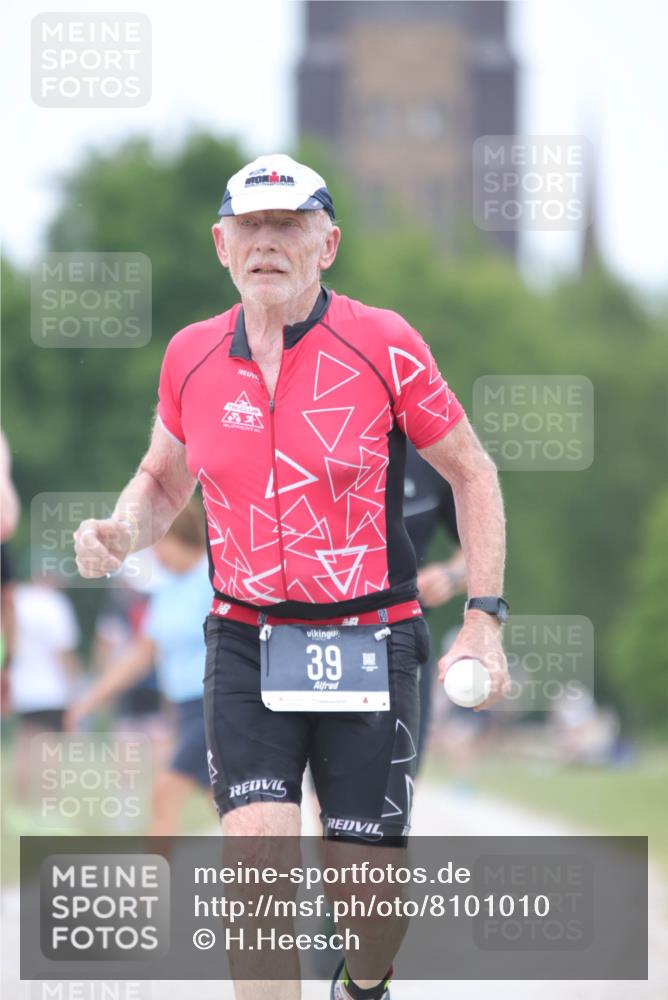 22.06.2025 - Viking Triathlon H.Heesch http://msf.ph/oto/8101010 22.06.2025 15:42:58 Laufen 39, 48, 144, 501 meine-sportfotos.de