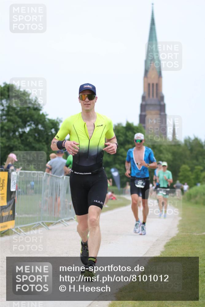 22.06.2025 - Viking Triathlon H.Heesch http://msf.ph/oto/8101012 22.06.2025 13:35:06 Laufen 65, 148, 237, 414, 505 meine-sportfotos.de