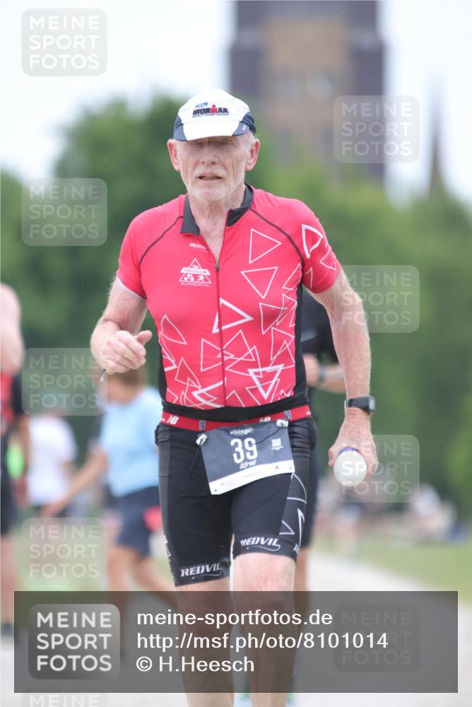 22.06.2025 - Viking Triathlon H.Heesch http://msf.ph/oto/8101014 22.06.2025 15:42:58 Laufen 39, 48, 144, 501 meine-sportfotos.de