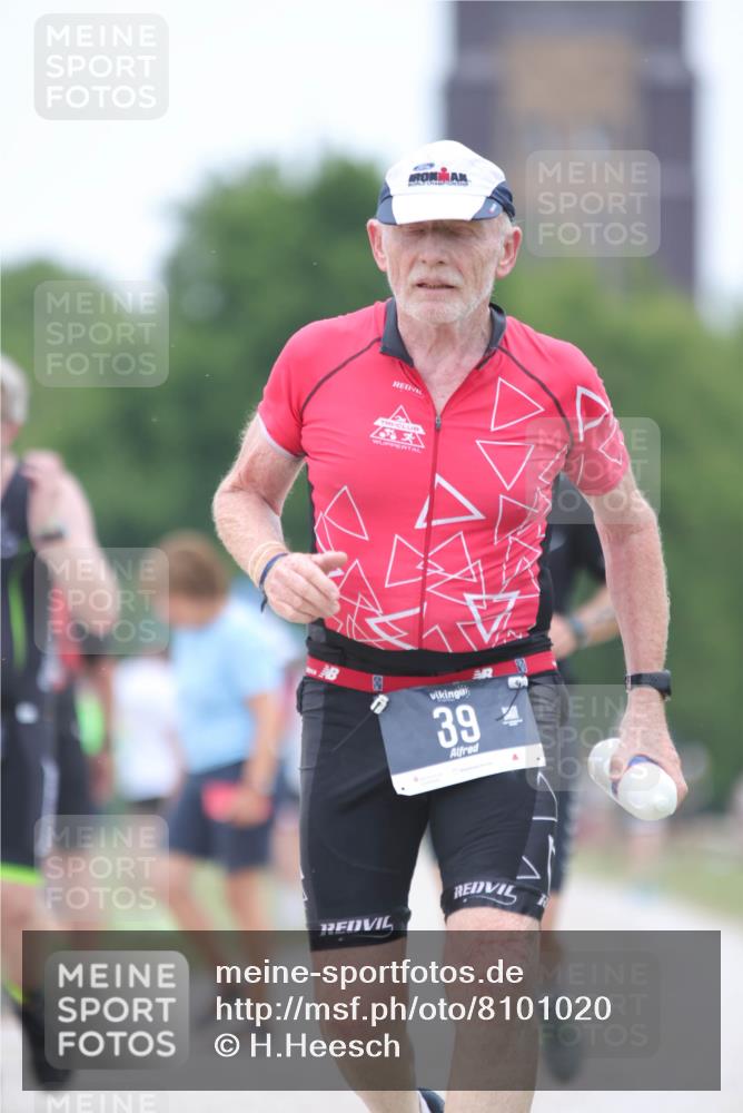 22.06.2025 - Viking Triathlon H.Heesch http://msf.ph/oto/8101020 22.06.2025 15:42:58 Laufen 39, 48, 144, 501 meine-sportfotos.de