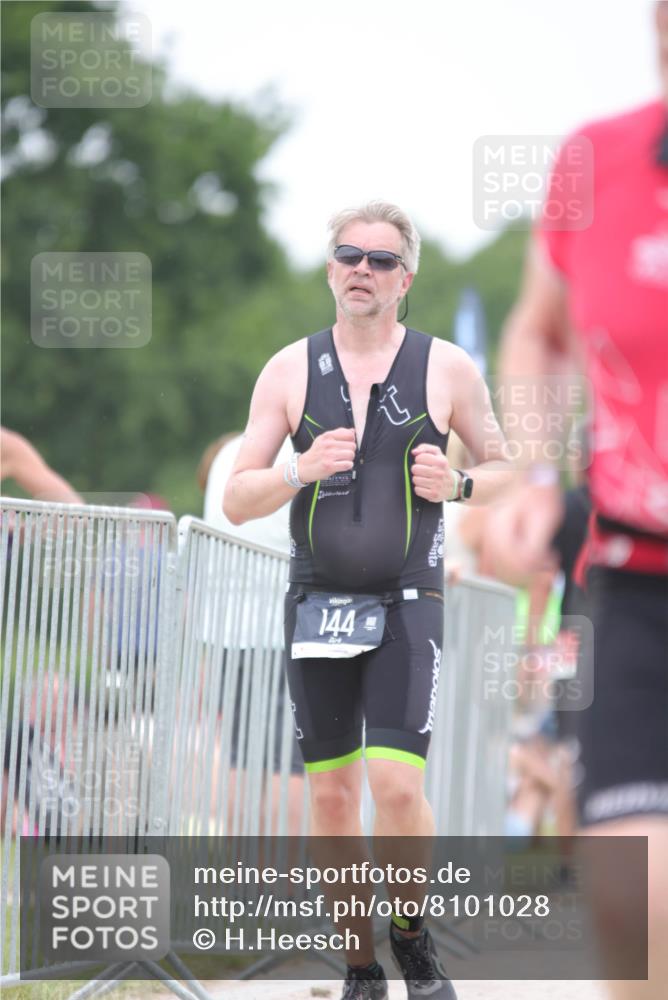 22.06.2025 - Viking Triathlon H.Heesch http://msf.ph/oto/8101028 22.06.2025 15:42:59 Laufen 39, 48, 144, 501 meine-sportfotos.de