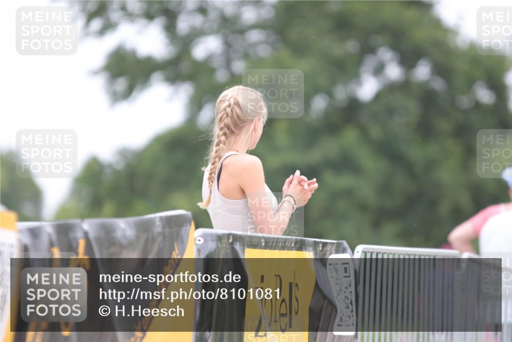 22.06.2025 - Viking Triathlon H.Heesch http://msf.ph/oto/8101081 22.06.2025 15:43:15 Laufen 282 meine-sportfotos.de