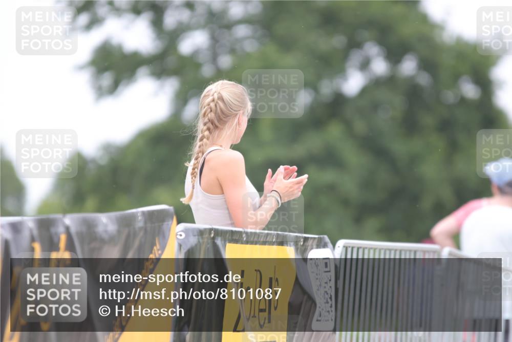 22.06.2025 - Viking Triathlon H.Heesch http://msf.ph/oto/8101087 22.06.2025 15:43:15 Laufen 282 meine-sportfotos.de