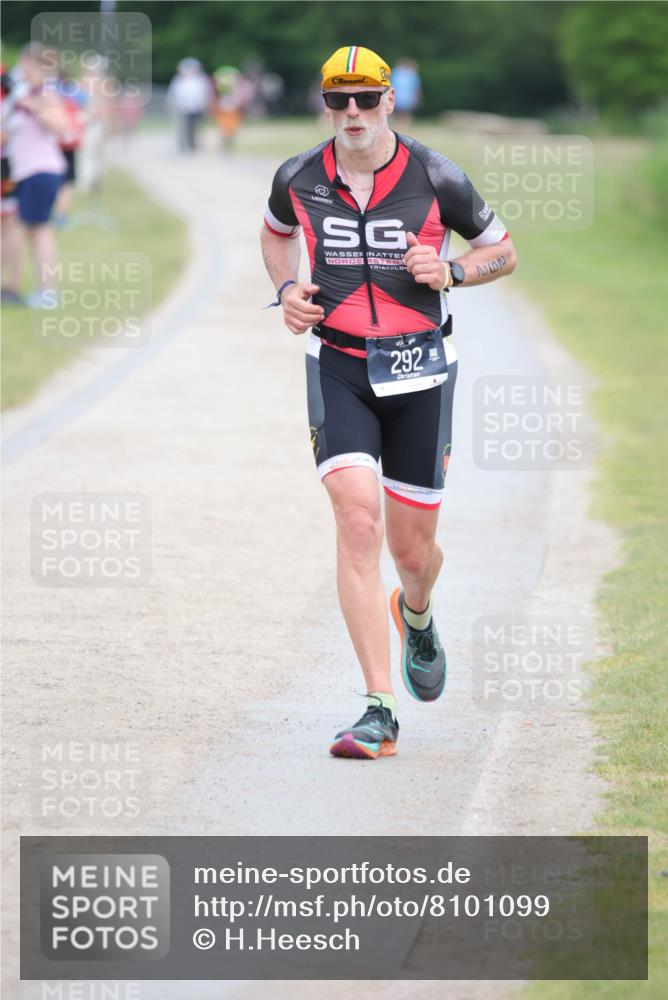 22.06.2025 - Viking Triathlon H.Heesch http://msf.ph/oto/8101099 22.06.2025 16:46:13 Laufen 292 meine-sportfotos.de