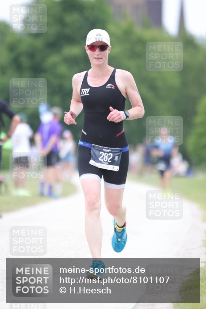22.06.2025 - Viking Triathlon H.Heesch http://msf.ph/oto/8101107 22.06.2025 15:43:19 Laufen 282 meine-sportfotos.de