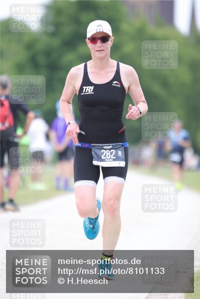 22.06.2025 - Viking Triathlon H.Heesch http://msf.ph/oto/8101133 22.06.2025 15:43:20 Laufen 282 meine-sportfotos.de