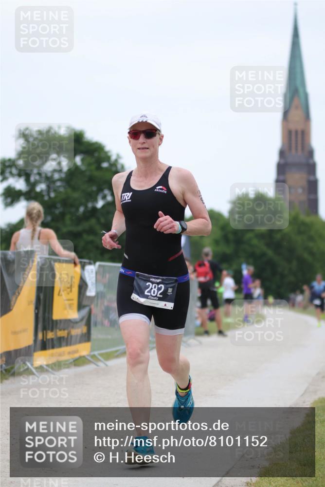 22.06.2025 - Viking Triathlon H.Heesch http://msf.ph/oto/8101152 22.06.2025 15:43:22 Laufen 282 meine-sportfotos.de