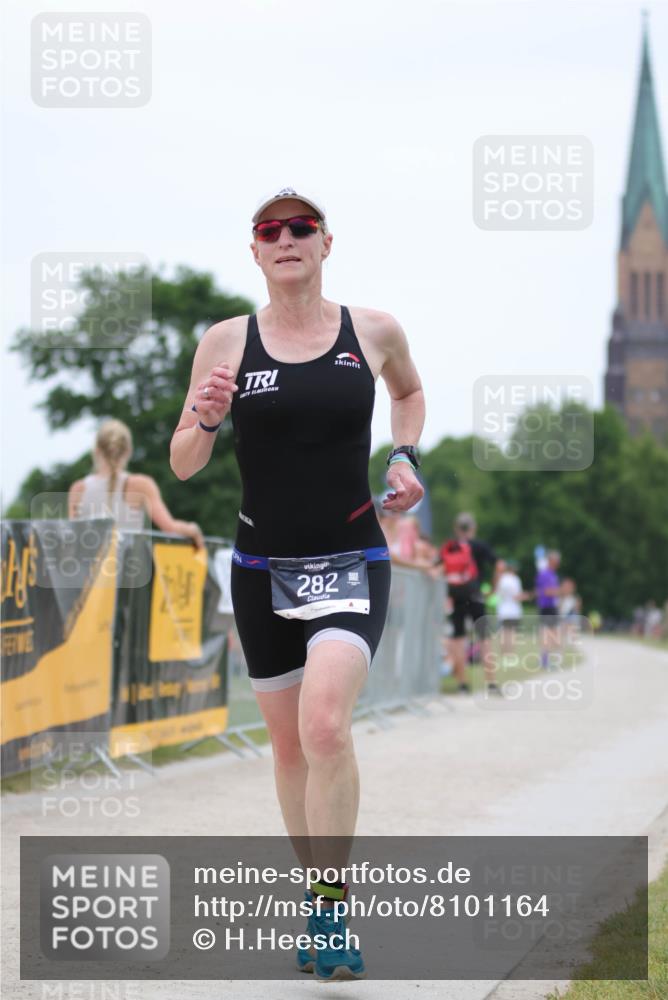 22.06.2025 - Viking Triathlon H.Heesch http://msf.ph/oto/8101164 22.06.2025 15:43:22 Laufen 282 meine-sportfotos.de