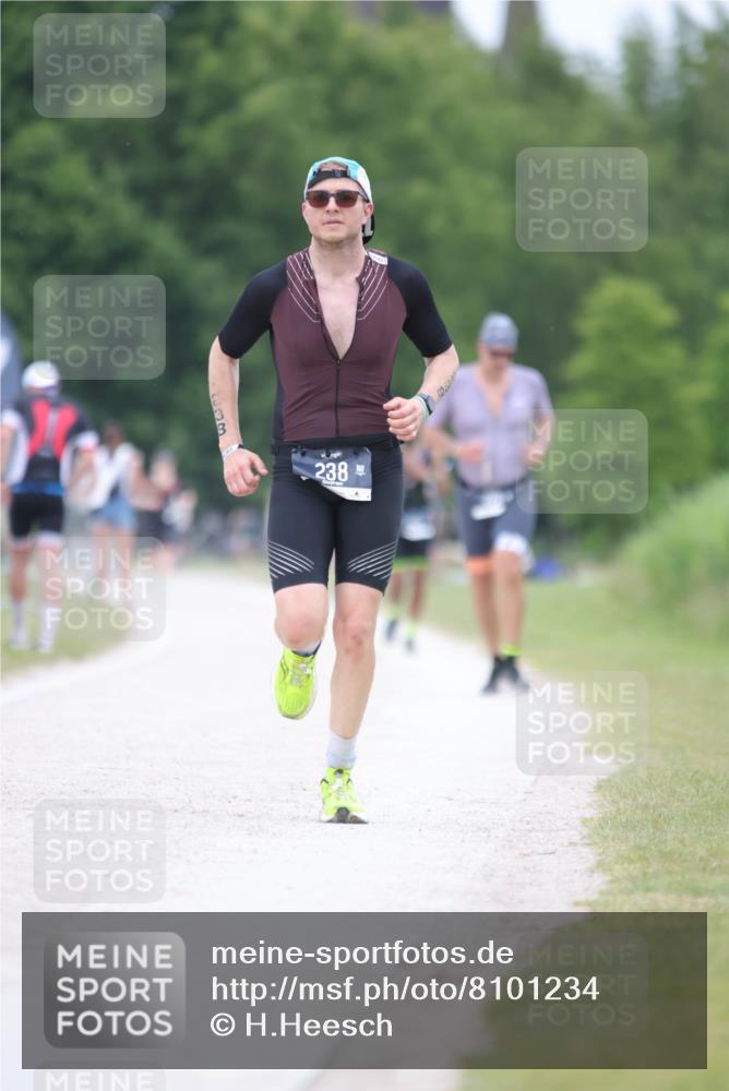 22.06.2025 - Viking Triathlon H.Heesch http://msf.ph/oto/8101234 22.06.2025 15:44:03 Laufen 238 meine-sportfotos.de