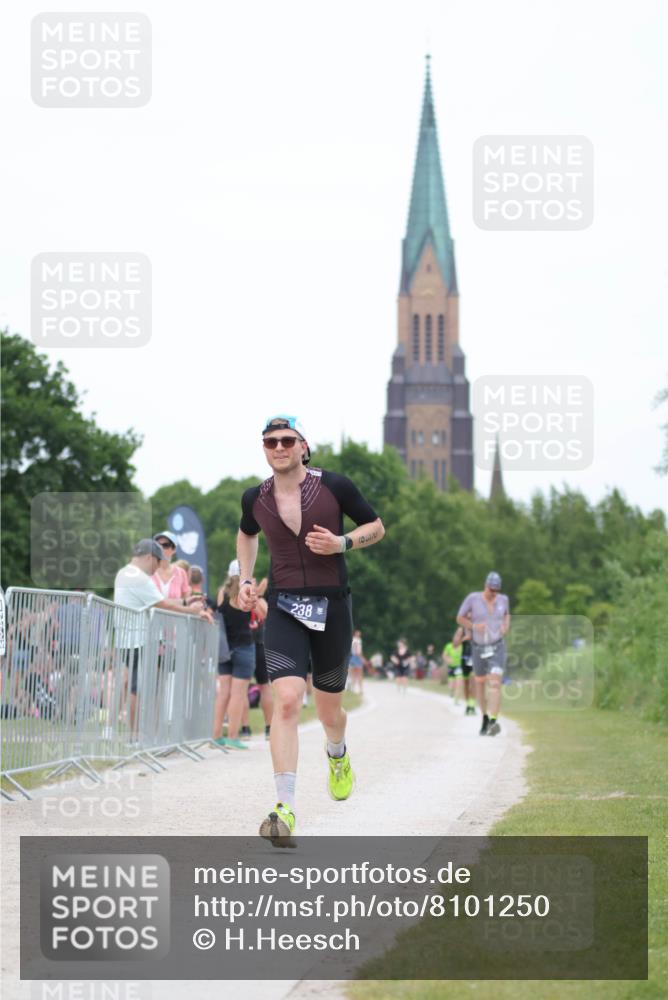 22.06.2025 - Viking Triathlon H.Heesch http://msf.ph/oto/8101250 22.06.2025 15:44:06 Laufen 238 meine-sportfotos.de