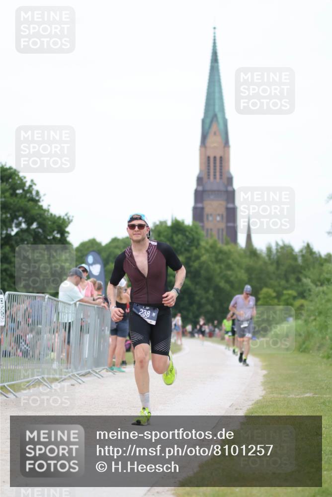 22.06.2025 - Viking Triathlon H.Heesch http://msf.ph/oto/8101257 22.06.2025 15:44:06 Laufen 238 meine-sportfotos.de