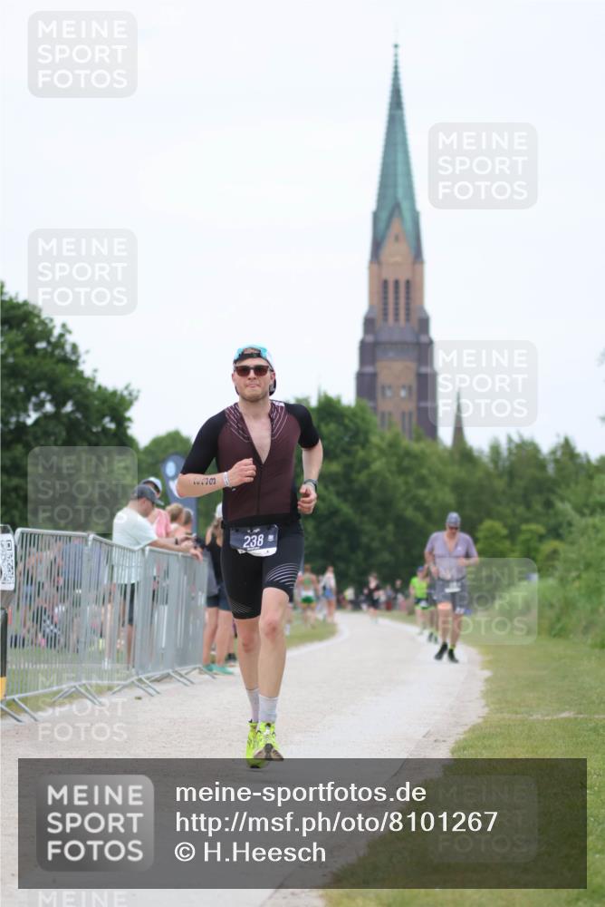22.06.2025 - Viking Triathlon H.Heesch http://msf.ph/oto/8101267 22.06.2025 15:44:06 Laufen 238 meine-sportfotos.de