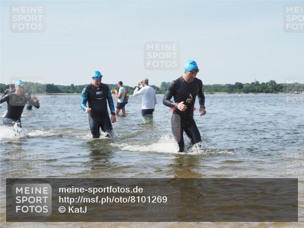 22.06.2025 - Viking Triathlon KatJ http://msf.ph/oto/8101269 22.06.2025 10:33:35 Schwimmen 5, 38, 149, 255, 300, 304, 348, 382, 457, 522, 524 meine-sportfotos.de